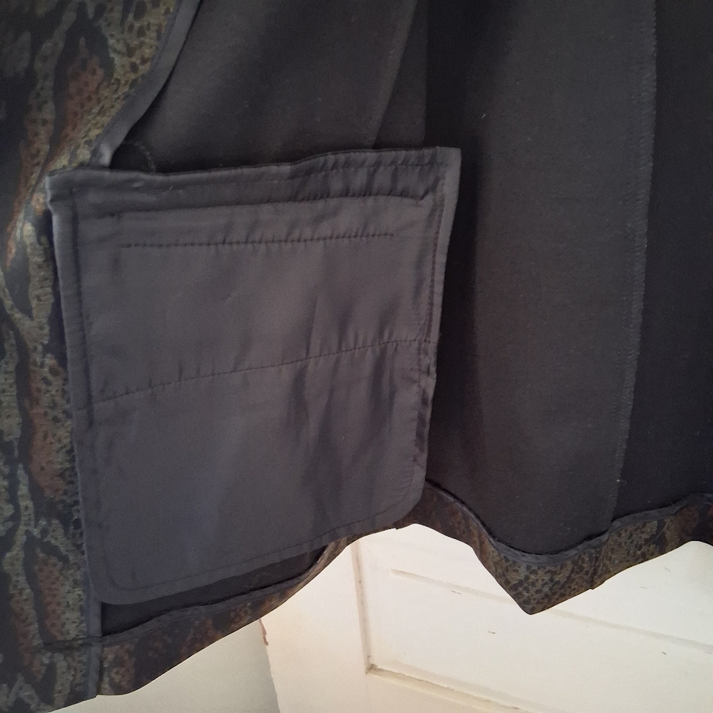 Liverpool LA Python Print Open Front Boyfriend Bl… - image 8